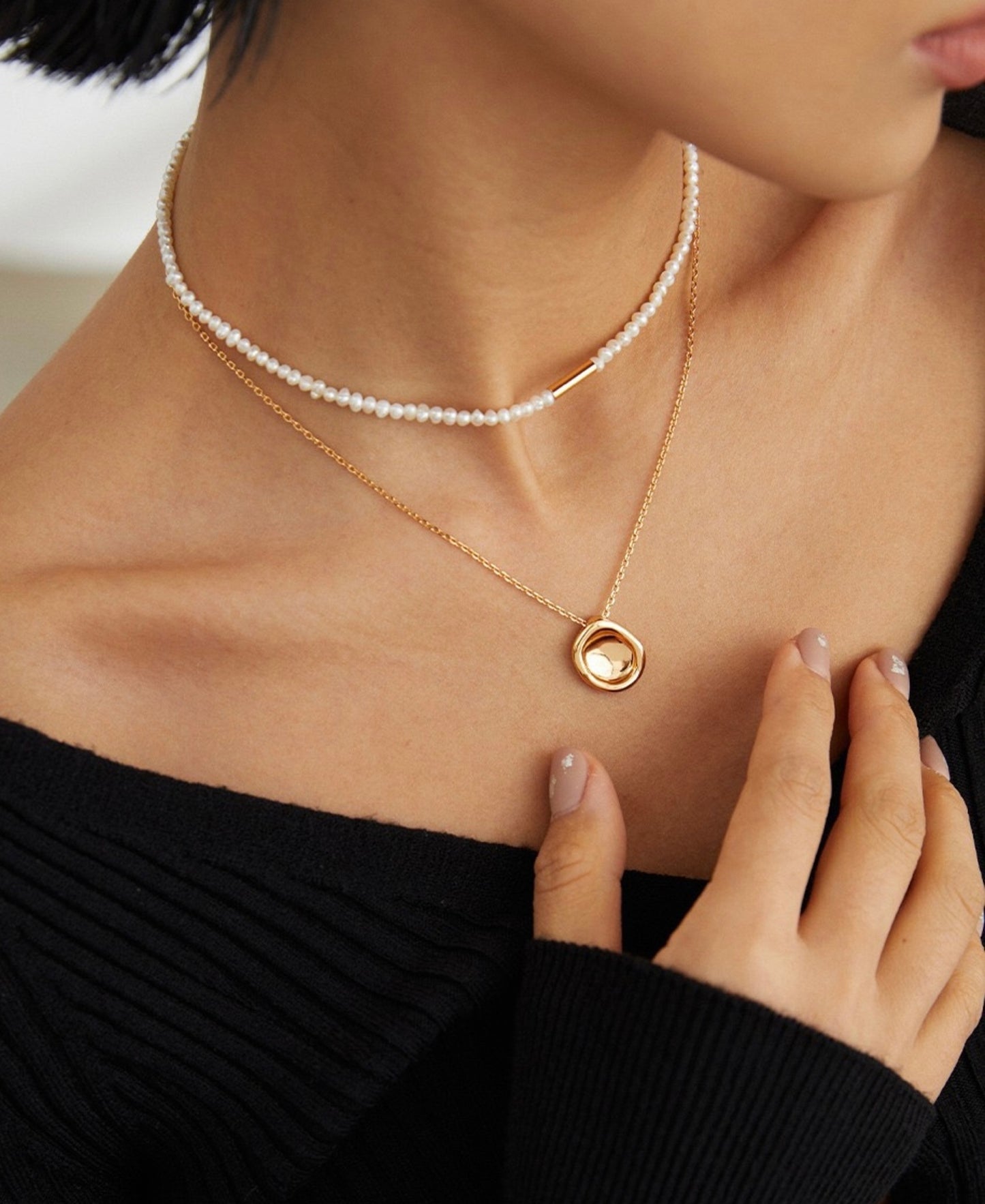 Freshwater Pearls 18K Gold Tube Necklace