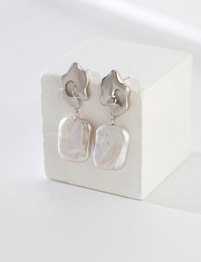 Sunyata Freshwater Pearls Earrings